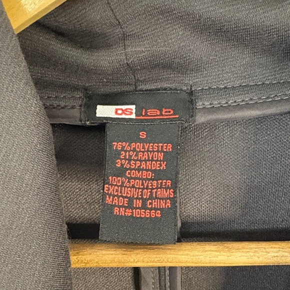 Elegant Women’s Small Dark Grey Wide‎ Lapel Front Tie Jacket - Picture 11 of 11